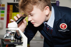 Optimized by JPEGmini 3.14.12.71901706 0x81536d3b